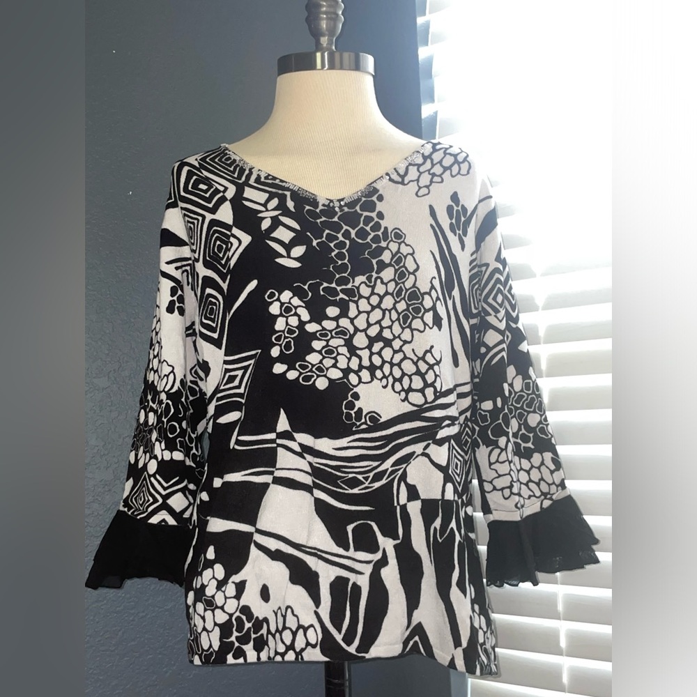a la Carter blouse women’s size large black-white  top 3/4 sleeve ruffle - Picture 14 of 15